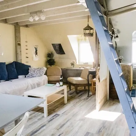 Location * Honfleur