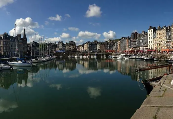 Location アパート