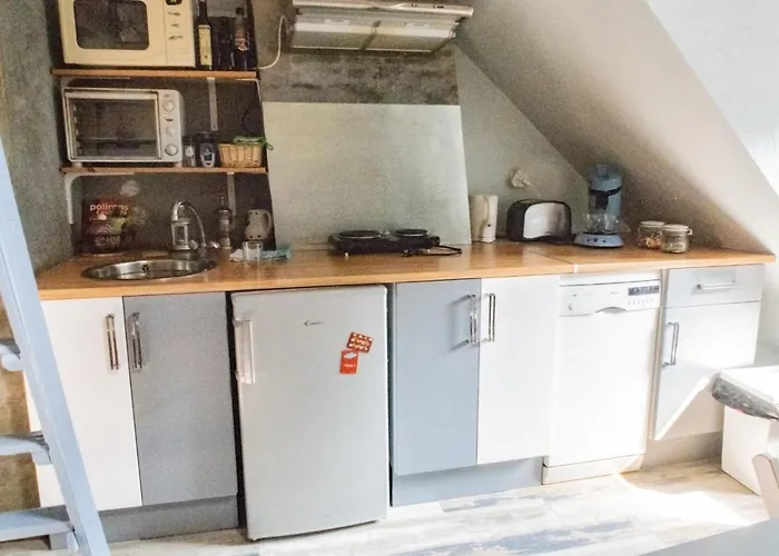 Location * أونفلور